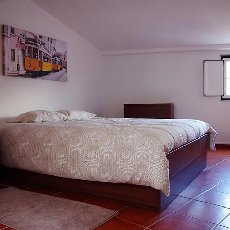 Lisbon Sloped Ceiling Apartment Buitenkant foto