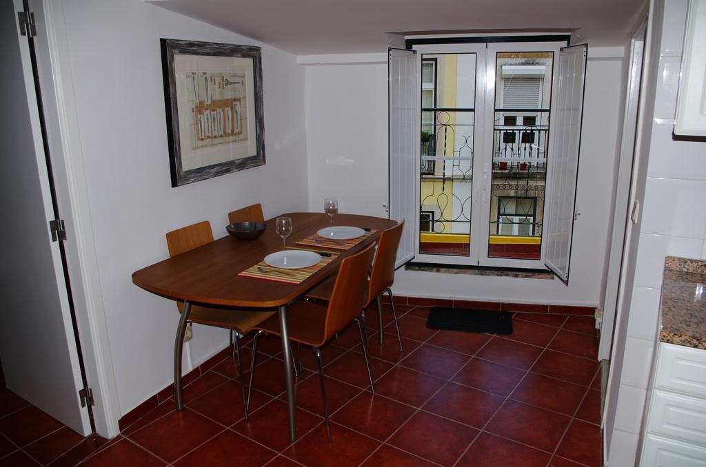 Lisbon Sloped Ceiling Apartment Buitenkant foto