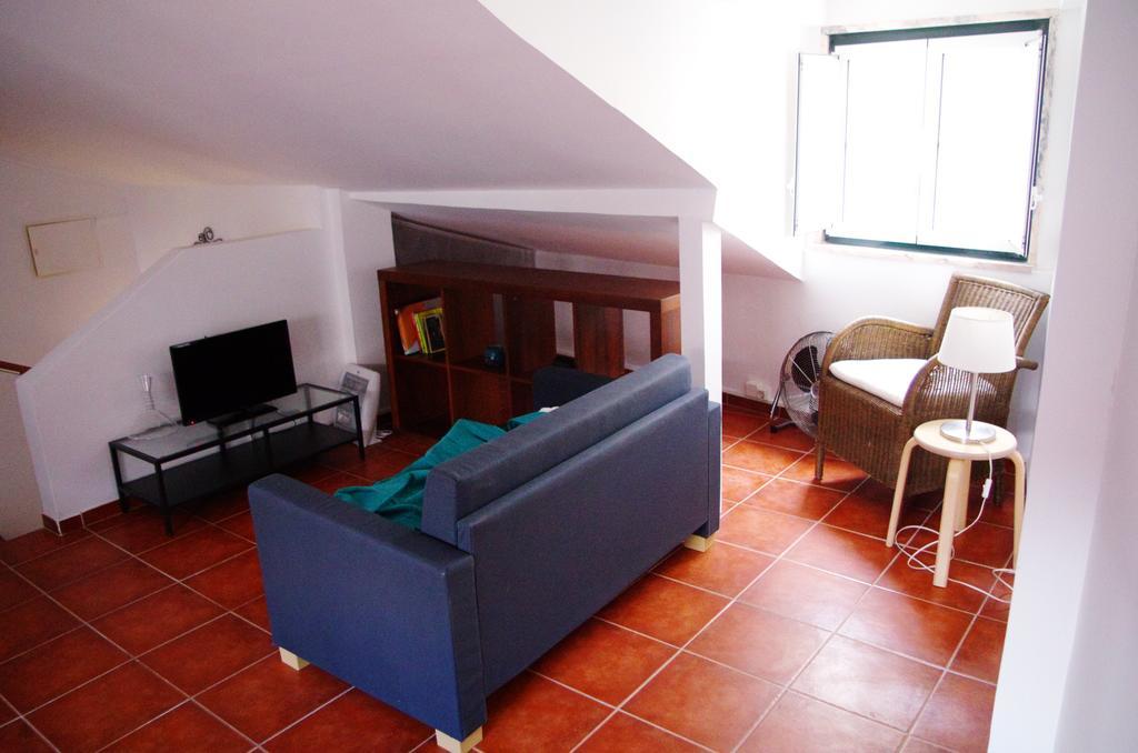Lisbon Sloped Ceiling Apartment Buitenkant foto